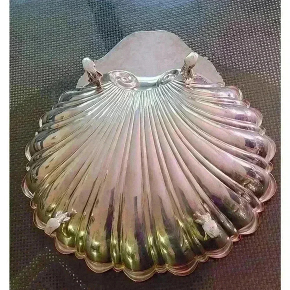 Crescent- Silver Plated Shell Shaped Serving Dish - Picture 5 of 6